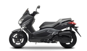 Yamaha X-Max 125 Momodesign 2013 lleno