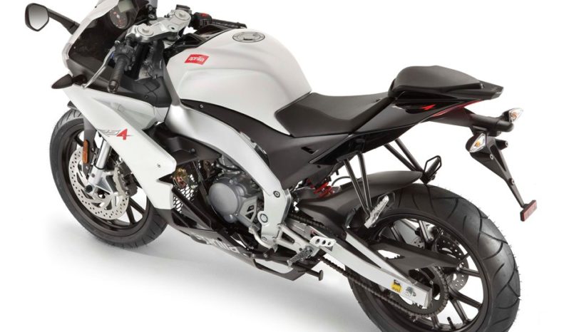 Aprilia RS4 50 2011 lleno