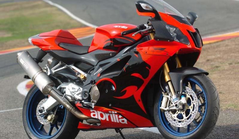 Aprilia RSV 1000 R Factory 2006 lleno