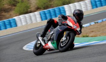 Aprilia RSV4 Factory APRC SE 2011 lleno