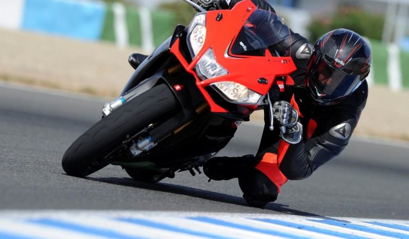 Aprilia RSV4 Factory APRC SE 2011 lleno