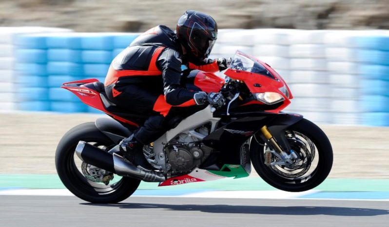 Aprilia RSV4 Factory APRC SE 2011 lleno