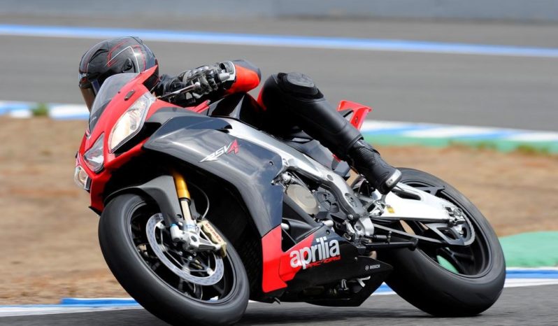 Aprilia RSV4 Factory APRC 2010 lleno