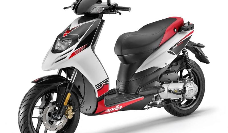 Aprilia SR Motard 50 2012 lleno