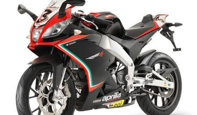 Aprilia RS4 125 Biaggi Replica 2012 lleno