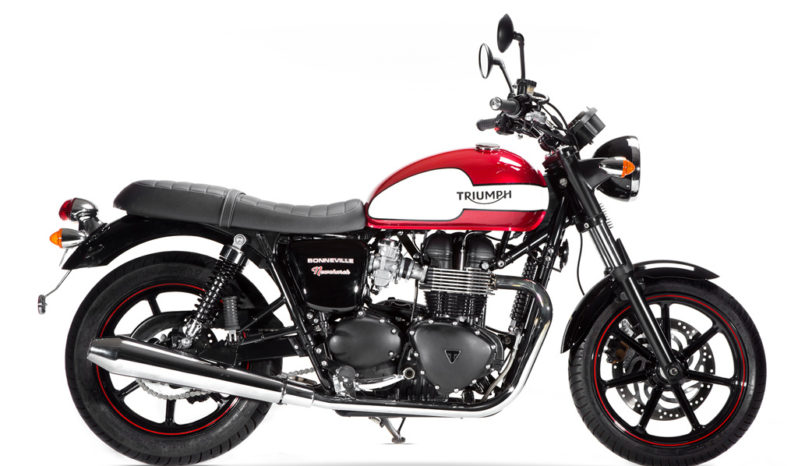 Triumph Bonneville Newchurch 2015 lleno