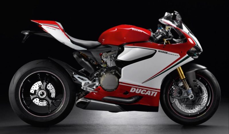 Ducati 1199 Panigale S Tricolore 2012 lleno