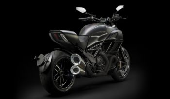 Ducati Diavel Carbon 2016 lleno