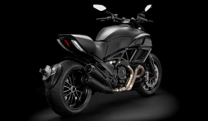 Ducati Diavel Dark 2013 lleno