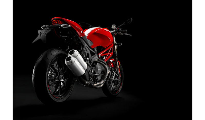 Ducati Monster 1100 EVO 2013 lleno