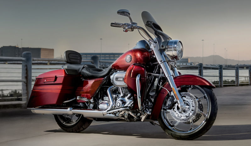 Harley Davidson CVO Road King 2013 lleno