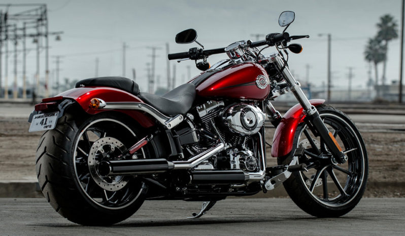 Harley Davidson Softail Breakout 2013 lleno