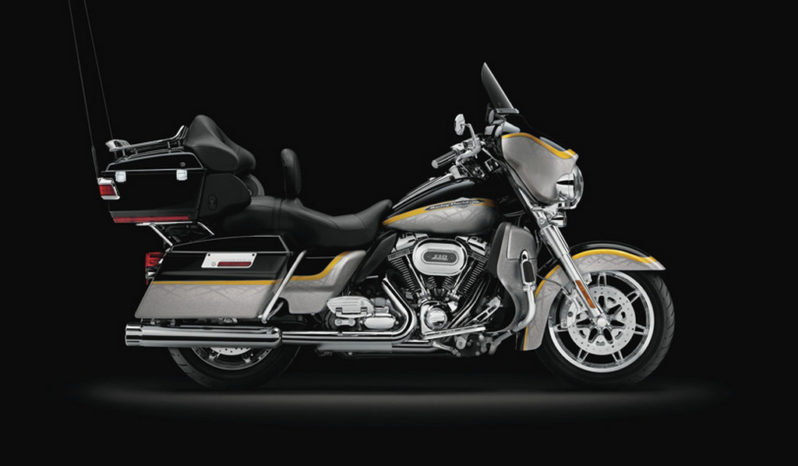 Harley Davidson CVO Ultra Classic Electra Glide 2012 lleno