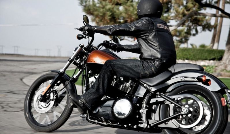 Harley Davidson Dyna Blackline 2011 lleno