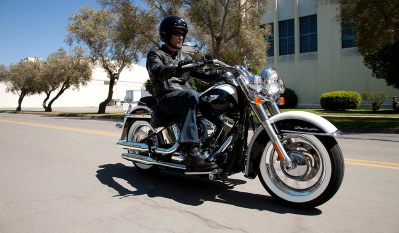 Harley Davidson Softail Deluxe 2012 lleno