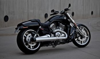 Harley Davidson V-Rod 2012 lleno