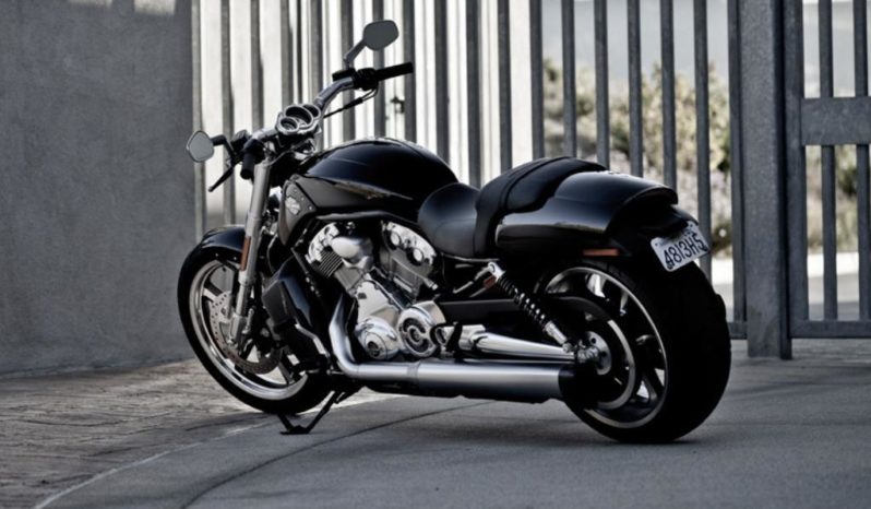 Harley Davidson V-Rod 2012 lleno