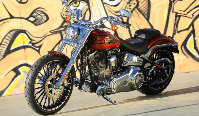 Harley Davidson CVO Breakout 2014 lleno