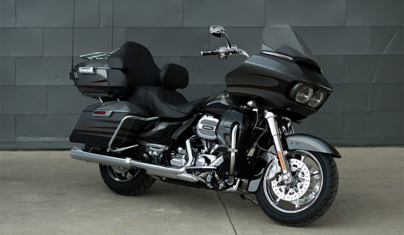 Harley Davidson CVO Road Glide Ultra 2016 lleno