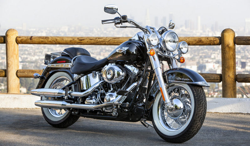 Harley Davidson Softail Deluxe 2016 lleno