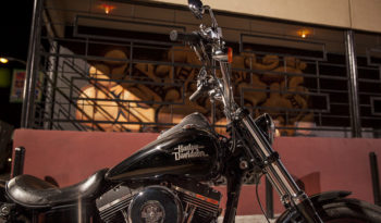 Harley Davidson Dyna Street Bob 2014 lleno