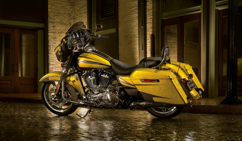 Harley Davidson Street Glide 2014 lleno