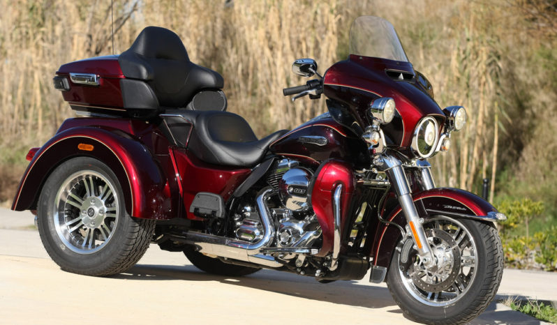 Harley Davidson Tri Glide Ultra 2014 lleno