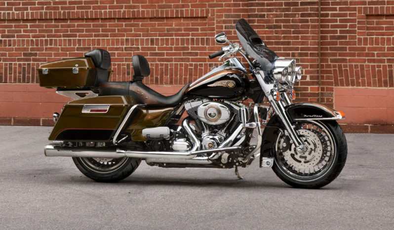 Harley Davidson Road King Classic 110th Aniversario 2013 lleno