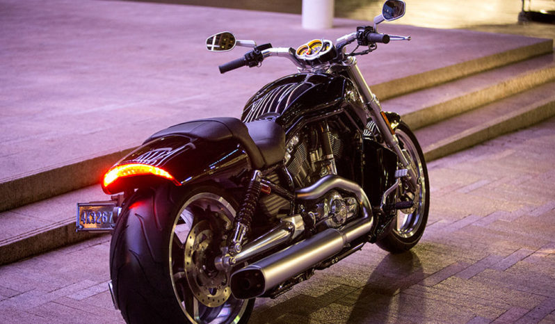 Harley Davidson V-Rod Muscle 2015 lleno