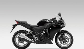 Honda CBR250R 2011 lleno