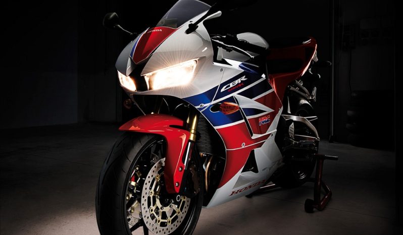 Honda CBR600RR Tricolor 2013 lleno