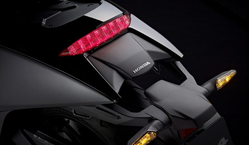 Honda NM4-Vultus 2014 lleno