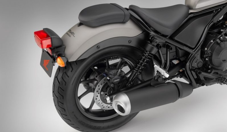 Honda CMX500 Rebel 2017 lleno