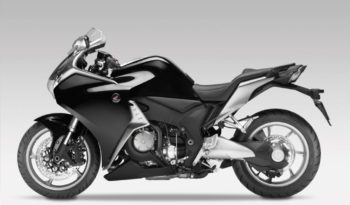 Honda VFR1200F 2012 lleno