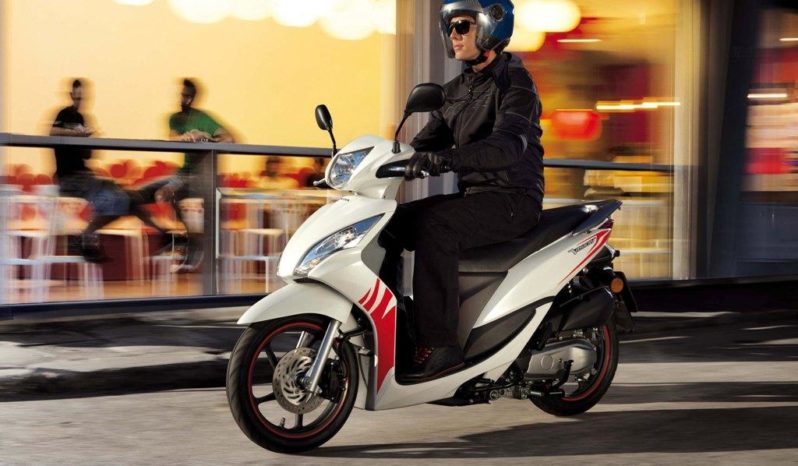 Honda Vision 50 2012 lleno