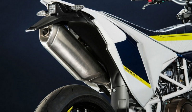 Husqvarna 701 Supermoto 2016 lleno