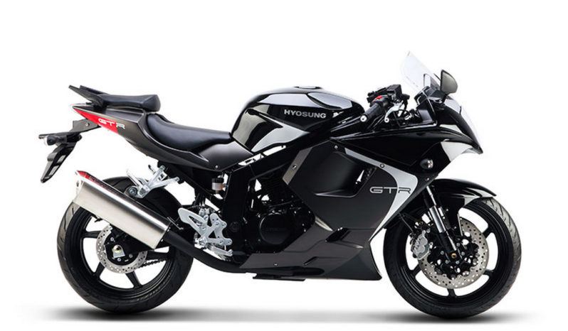 Hyosung GT 125R Pro Comet 2014 lleno