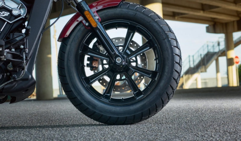 Indian Scout Bobber 2018 lleno