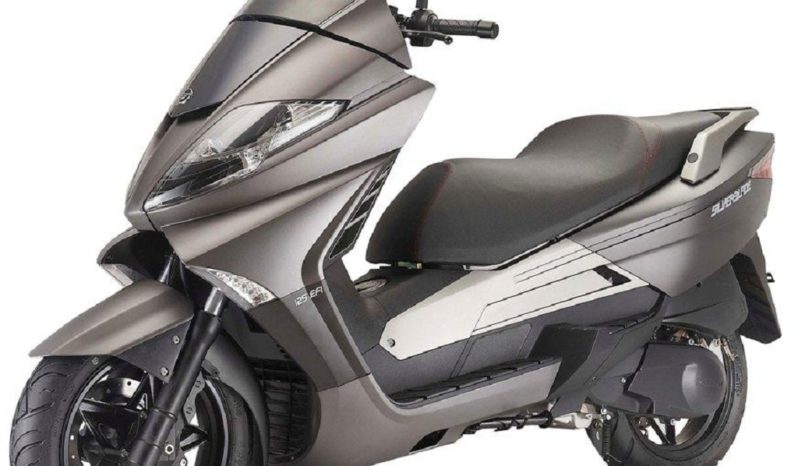 Keeway Silverblade 125 2012 lleno