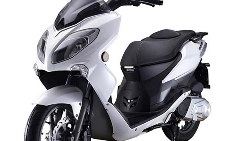 Keeway Cityblade 125 2015 lleno