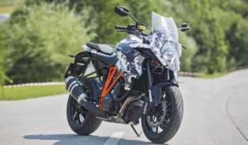 KTM 1290 Super Duke GT 2016 lleno