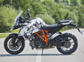 KTM 1290 Super Duke GT 2016