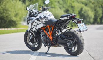 KTM 1290 Super Duke GT 2016 lleno