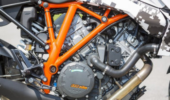 KTM 1290 Super Duke GT 2016 lleno