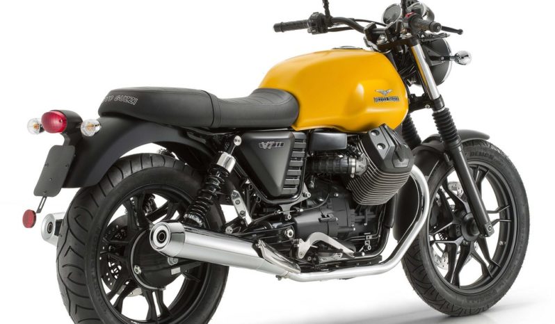 Moto Guzzi V7 II Stone 2015 lleno