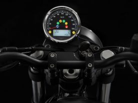 Moto Guzzi V7 III Stone 2017