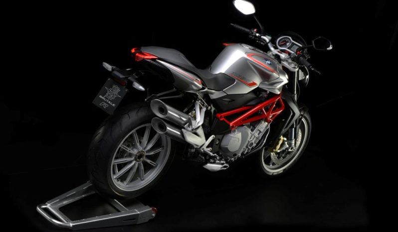 MV Agusta Brutale 1090 R 2013 lleno