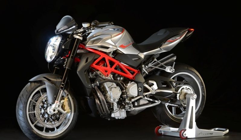 MV Agusta Brutale 1090 R 2013 lleno