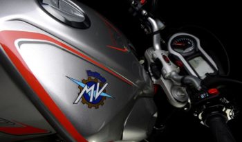 MV Agusta Brutale 1090 R 2013 lleno