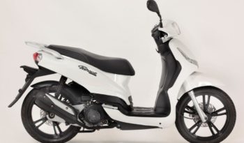 Peugeot Tweet 125 2012 lleno